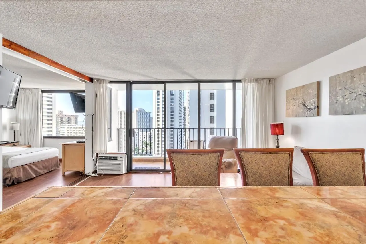 Apartment 19Th Floor Condo With Lanai & Sea Views - Free Parking! Home Honolulu