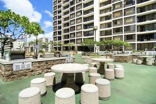 19Th Floor Condo With Lanai & Sea Views - Free Parking! Home Honolulu